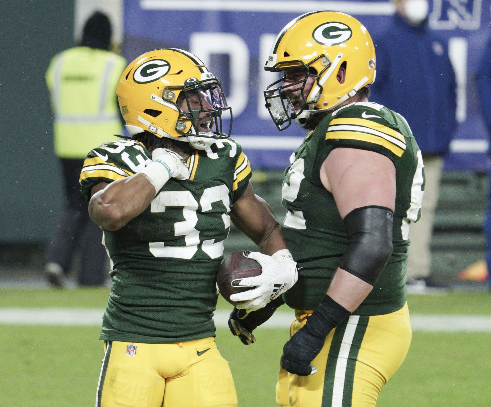 Packers 32, Rams 18